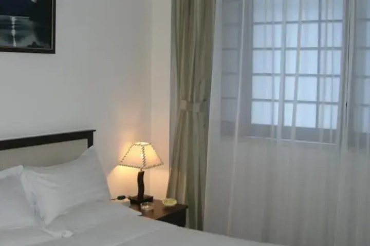 Room 3 of 11