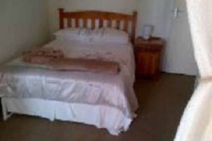 Room 4 of 7