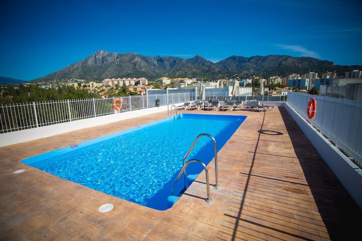 Hero Image 1 of 41