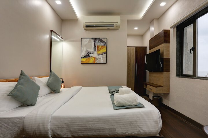 Room 34 of 57