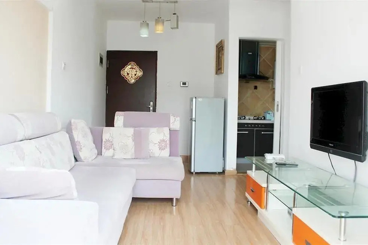 Room 4 of 5