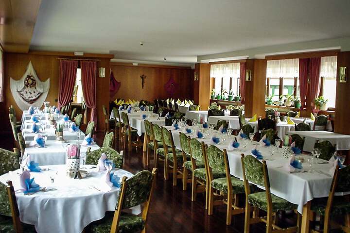 Dining Photos
