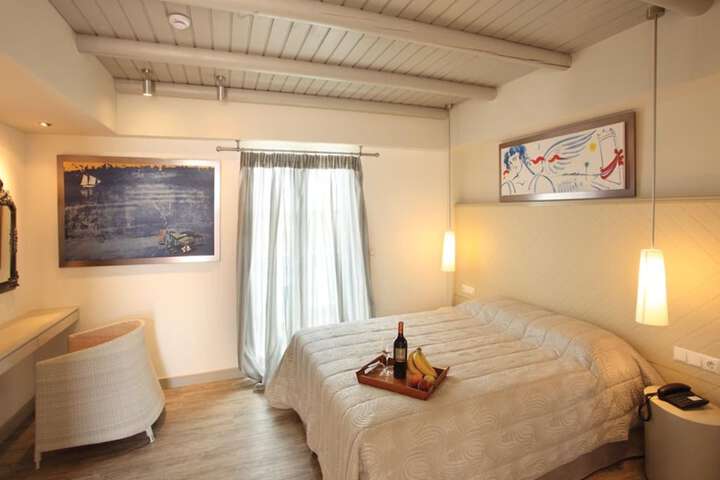 Room 42 of 187