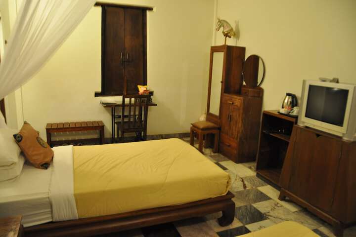 Room 42 of 161