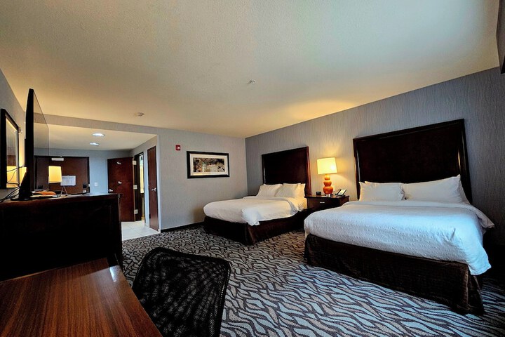 Room 14 of 36