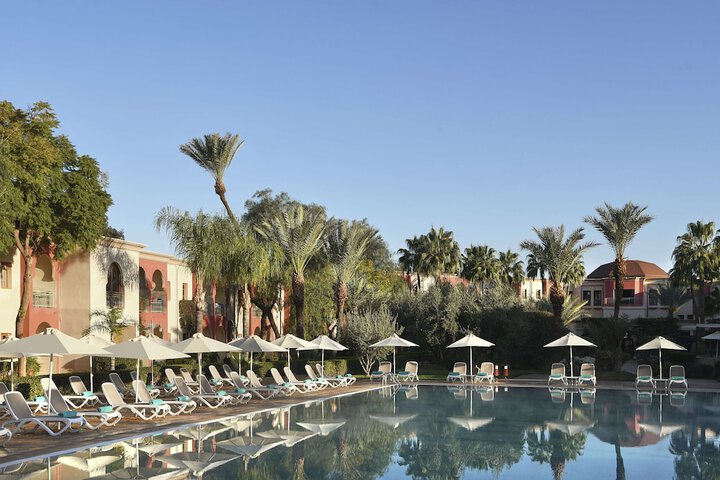 Hotel Pool