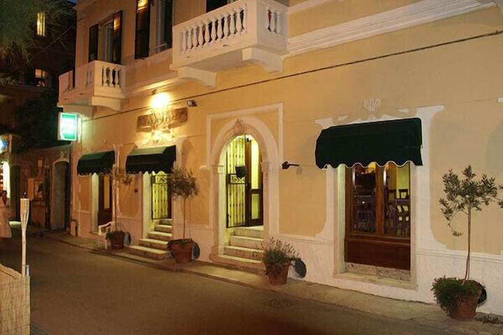 Hotel 44 of 45