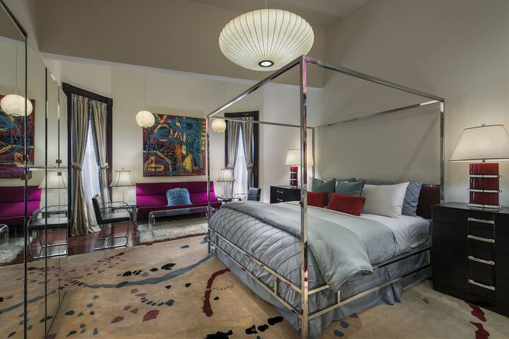 Room 10 of 47
