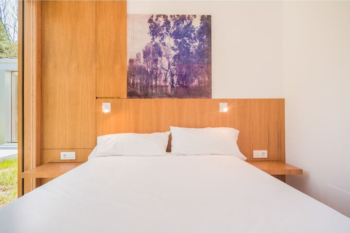 Room 5 of 43