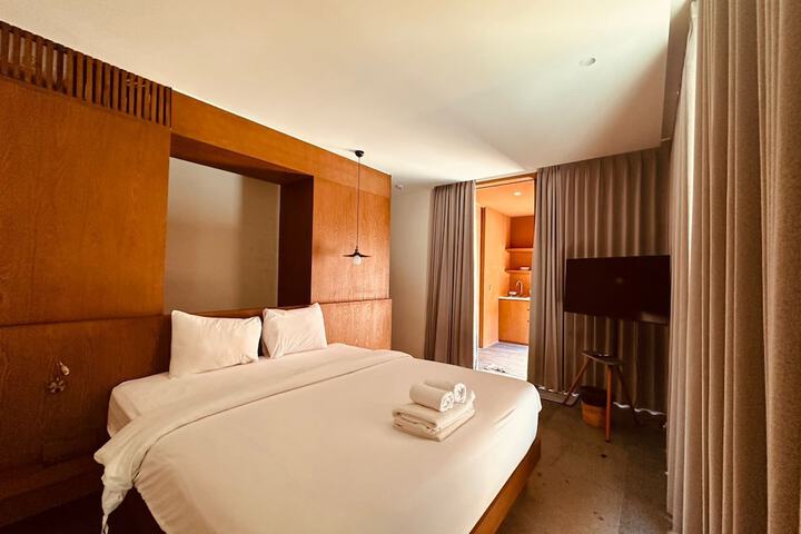 Jaladhi Echo Beach Villa