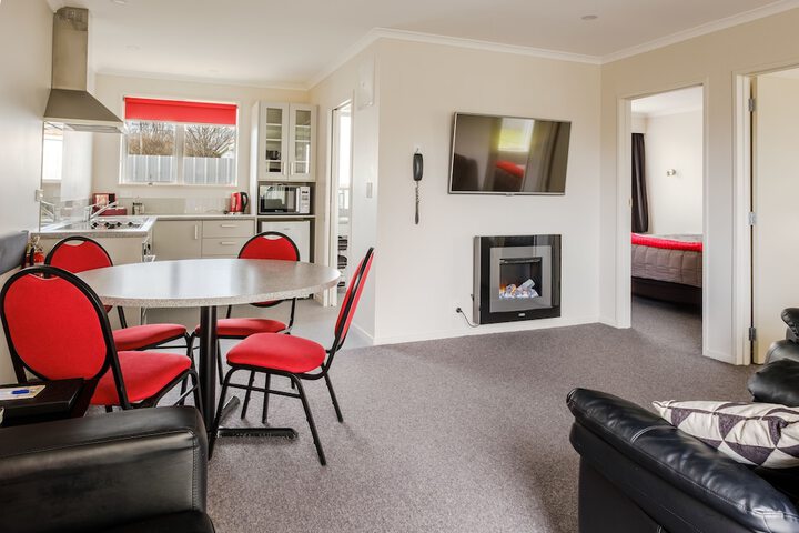 Room 4 of 71