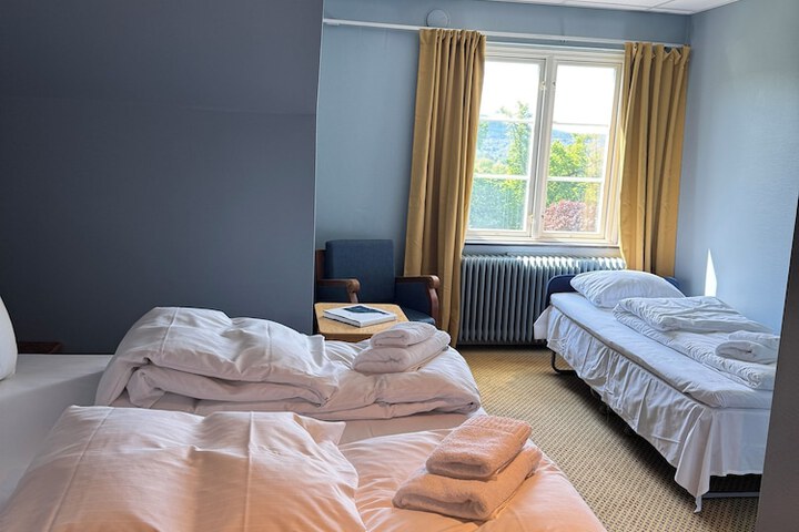Room 11 of 35