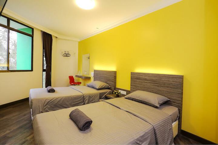 Room 6 of 22