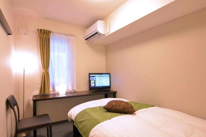 Room 14 of 58