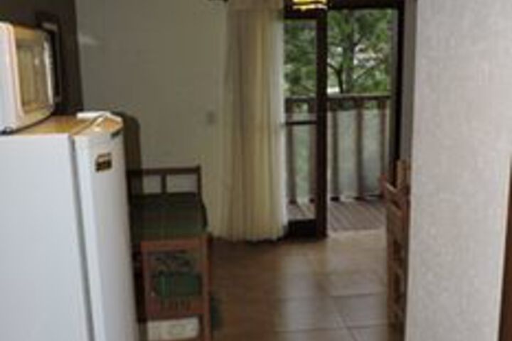 Room 32 of 75