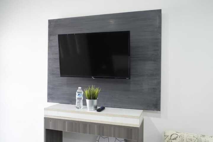 Room 28 of 158