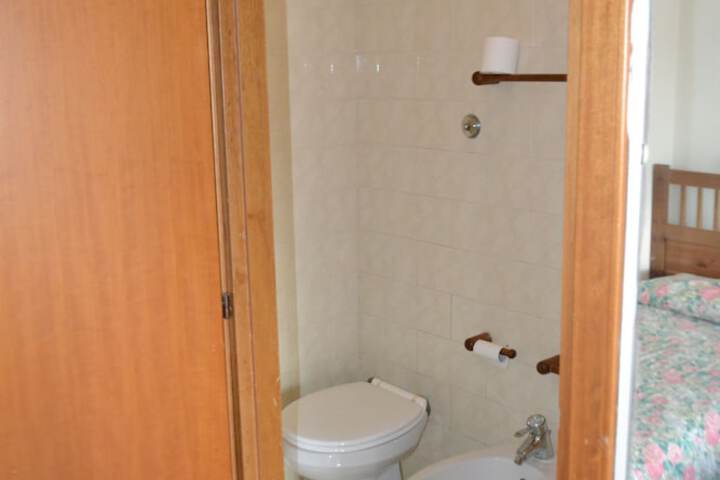 Room 13 of 17