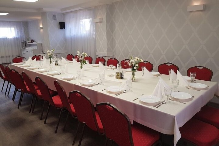 Ballroom/Hall 44 of 61
