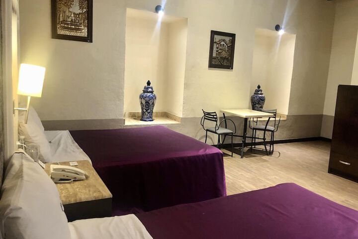 Room 2 of 48