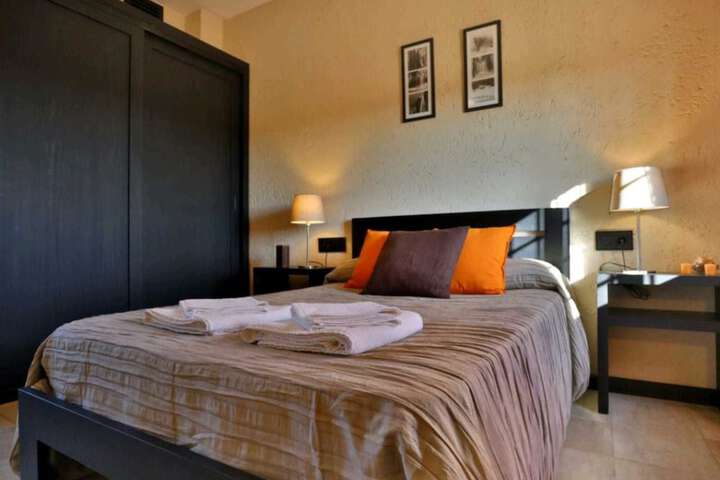 Room 14 of 78