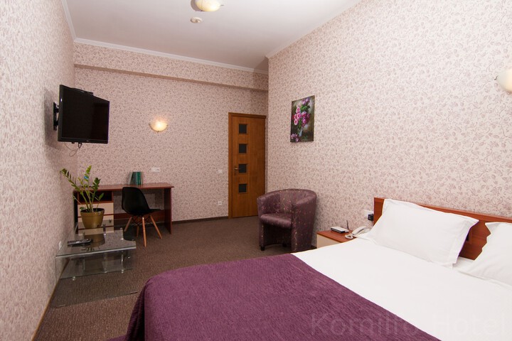 Room 3 of 81