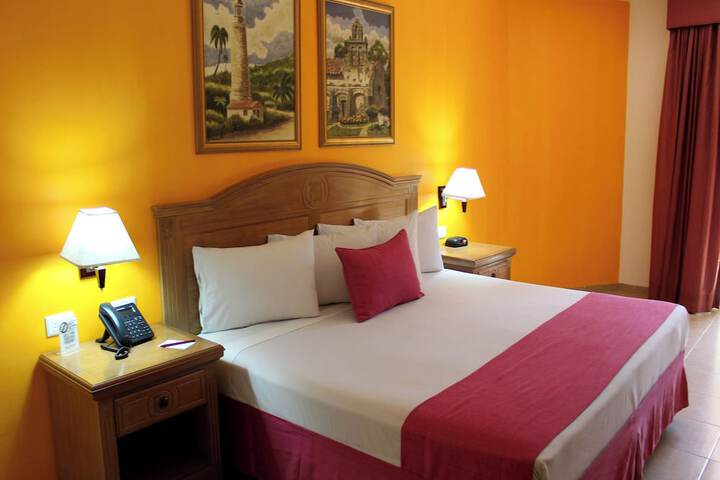 Room 15 of 79