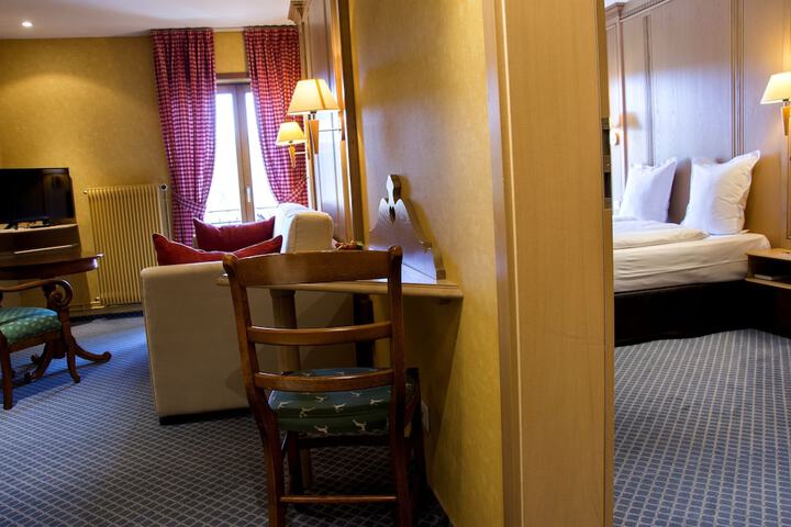Room 10 of 52