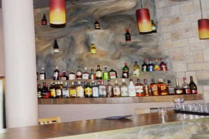 Lounge 40 of 51