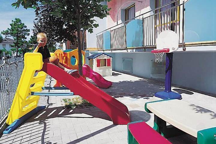 Childrens Activities 47 of 94