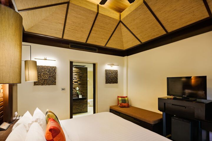 Room 26 of 164