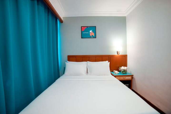 Room 16 of 23