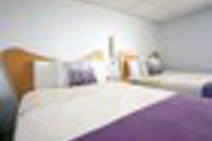 Room 182 of 258