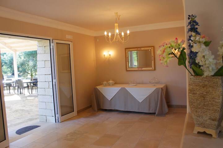 Hotel Interior 6 of 85