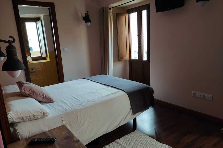 Room 10 of 95