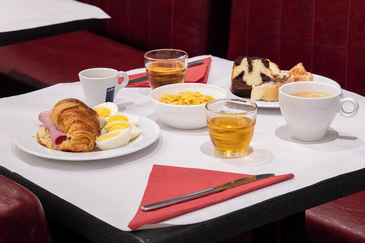 Breakfast meal
