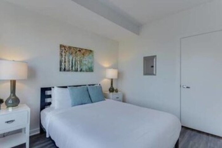Room 52 of 56