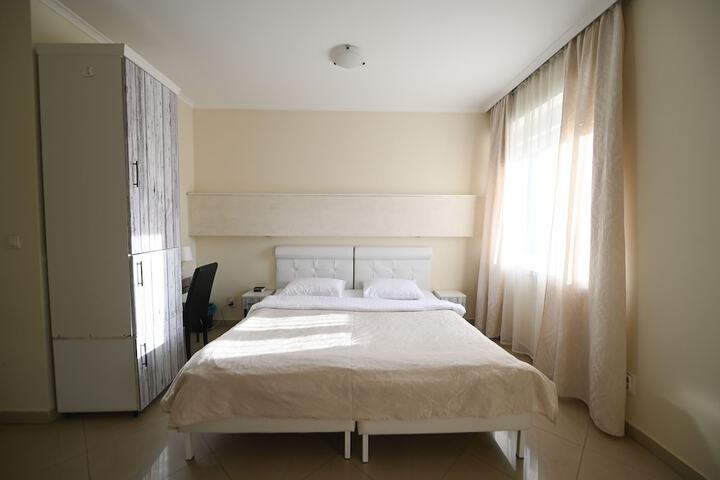 Room 20 of 67