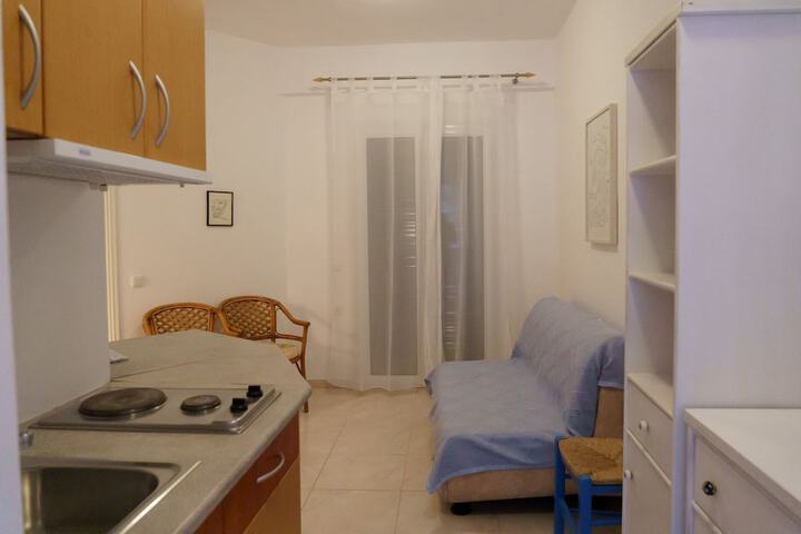 Room 15 of 60