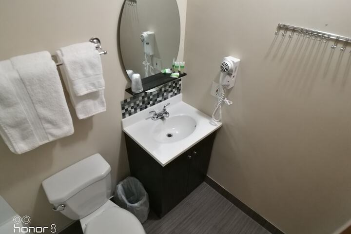 Room 46 of 61