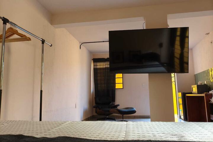 Room 9 of 37