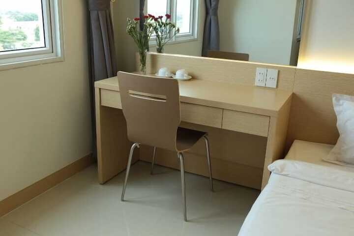 Room 21 of 33