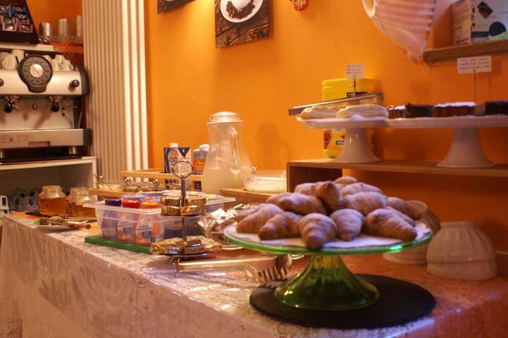Dining 57 of 75