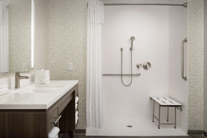 Bathroom shower