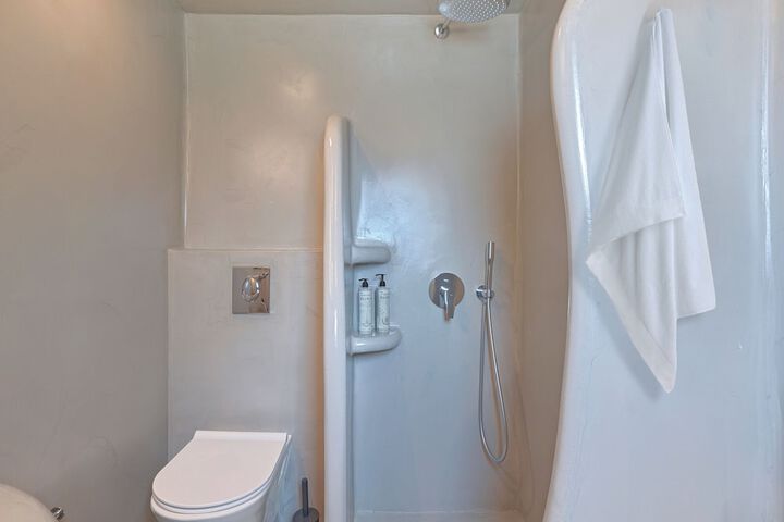 Room 98 of 119