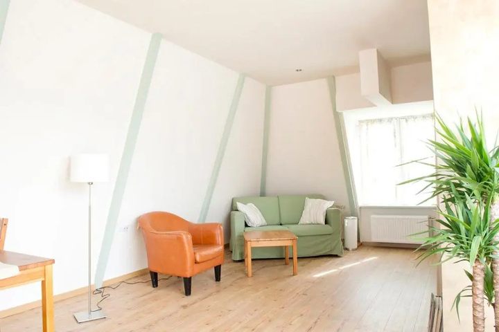 Room 4 of 14