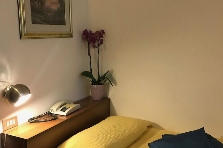 Room 16 of 91