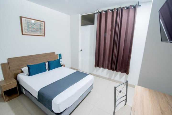 Room 2 of 4