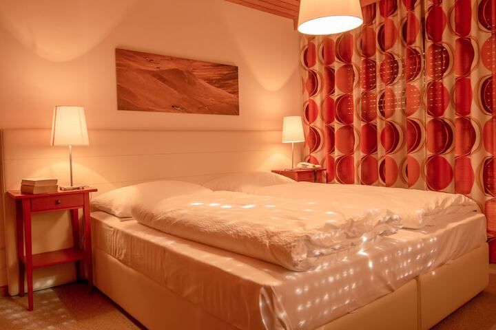 Room 5 of 31