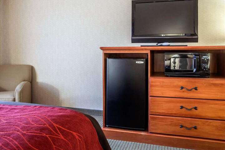 Suite 28 of 50
