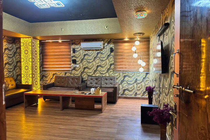 Lounge 59 of 63